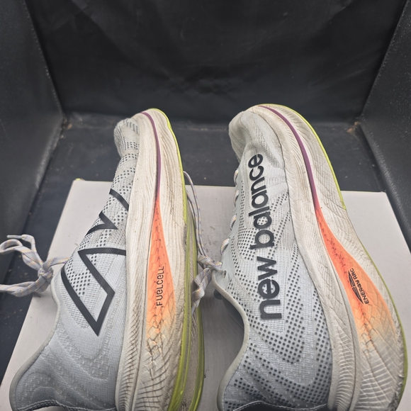 New‎ Balance Gray and Black Men\'s Athletic Shoes main image 7